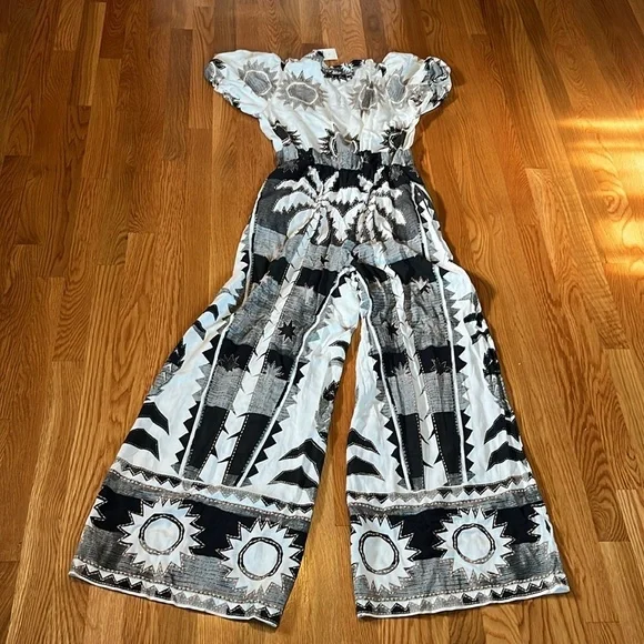 Anthropologie Farm Rio Puff Sleeve Jumpsuit Size Medium NWT - Picture 13 of 15